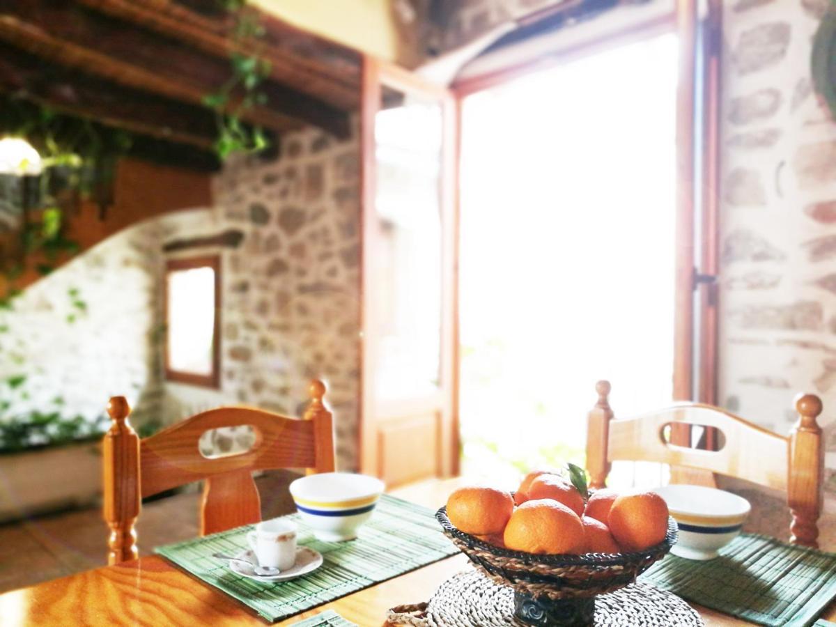 Patró Buhardilla Rustica En La Vall De Gallineraアパートホテル エクステリア 写真