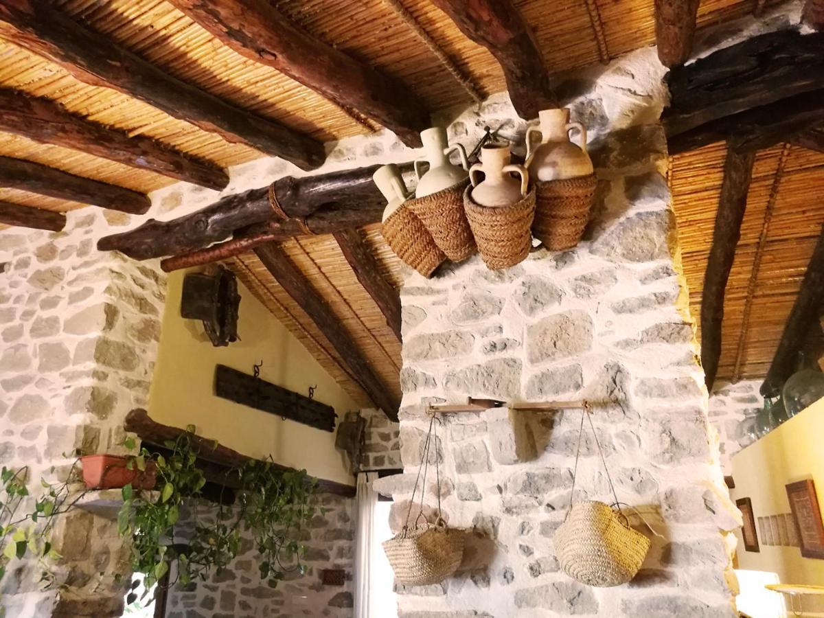 Patró Buhardilla Rustica En La Vall De Gallineraアパートホテル エクステリア 写真