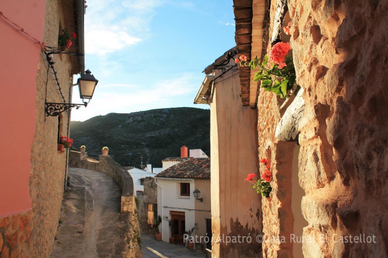 Patró Buhardilla Rustica En La Vall De Gallineraアパートホテル エクステリア 写真