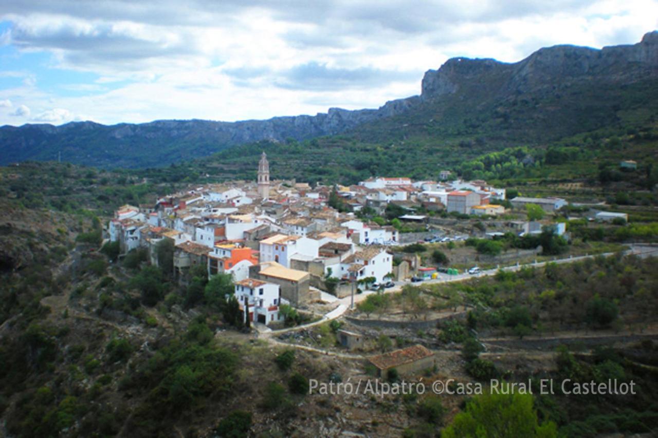 Patró Buhardilla Rustica En La Vall De Gallineraアパートホテル エクステリア 写真